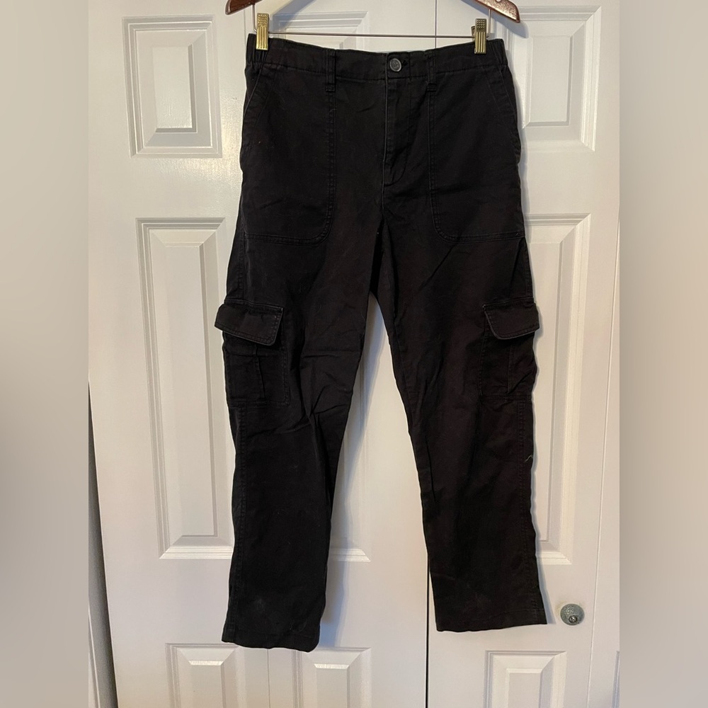 Old Navy Woman’s Black OG Chino High Rise Cargo Pants